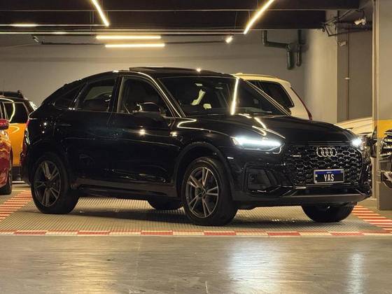 AUDI Q5 2.0 55 TFSIE PHEV SPORTBACK PERFORMANCE QUATTRO S TRONIC AUDI Q5 2.0 55 TFSIE PHEV SPORTBACK PERFORMANCE QUATTRO S TRONIC